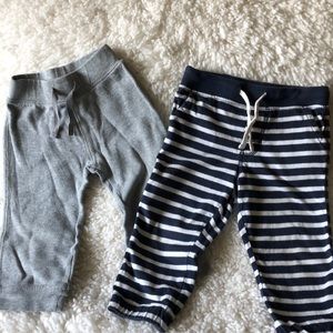 Gap boys 2 pair of pants
